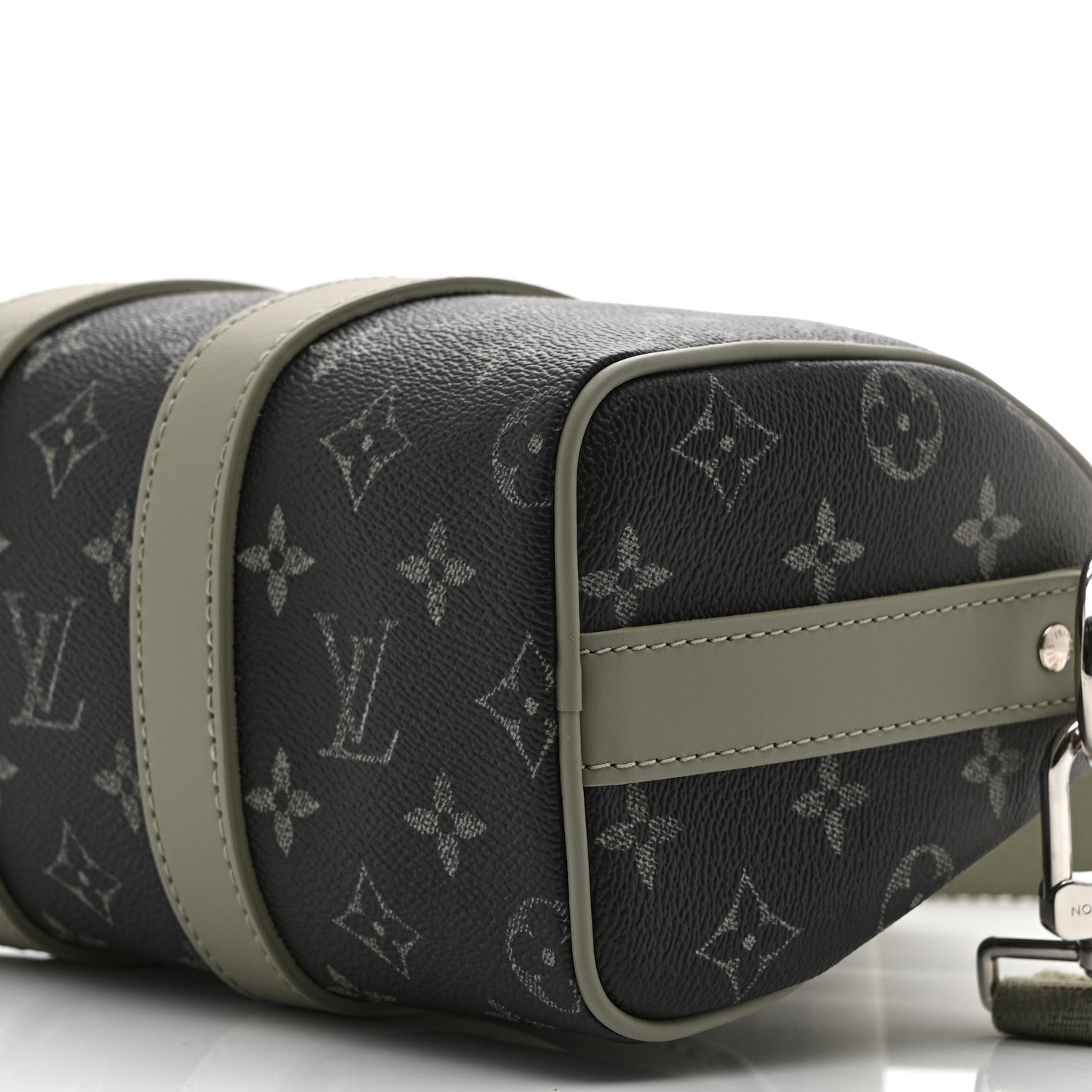 Louis Vuitton Monogram Gradient Keepall Bandouliere 25 Khaki