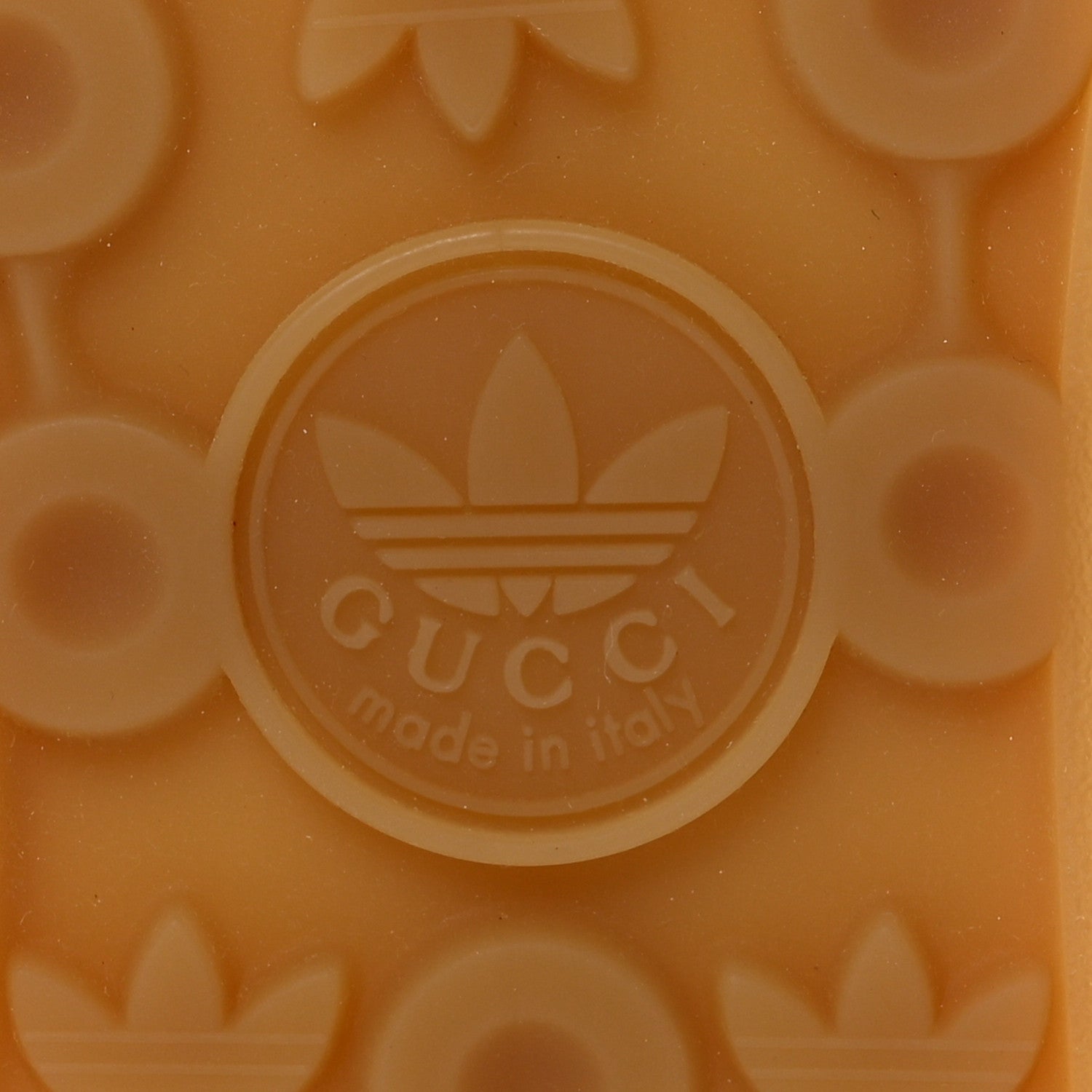 Gucci X ADIDAS Softy Velvet Suede Madeira Demetra Mens Gazelle Sneakers 8 Vulcanic Red Off White Hibiscus Red