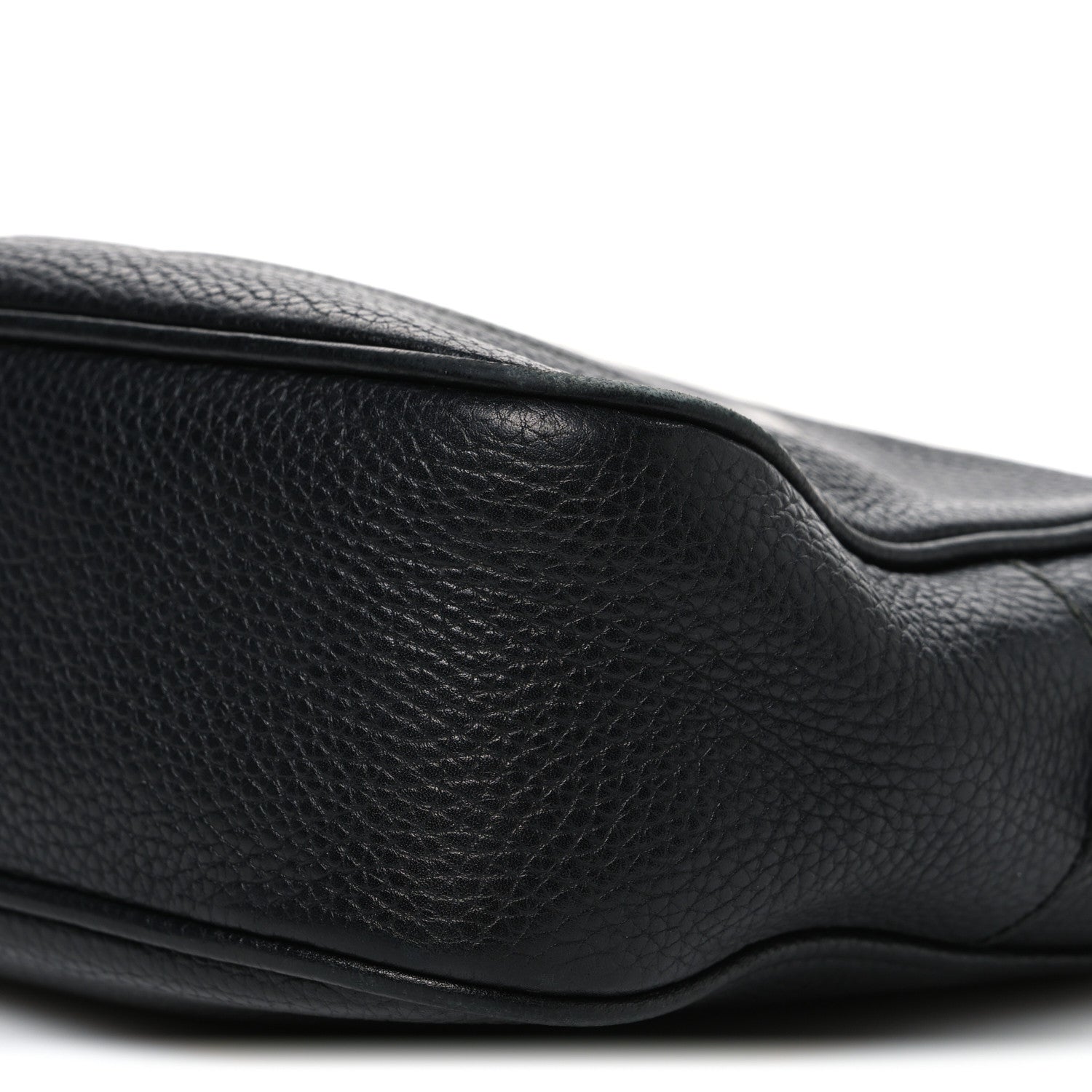 Gucci Pebbled Calfskin Small Soho Disco Bag Black