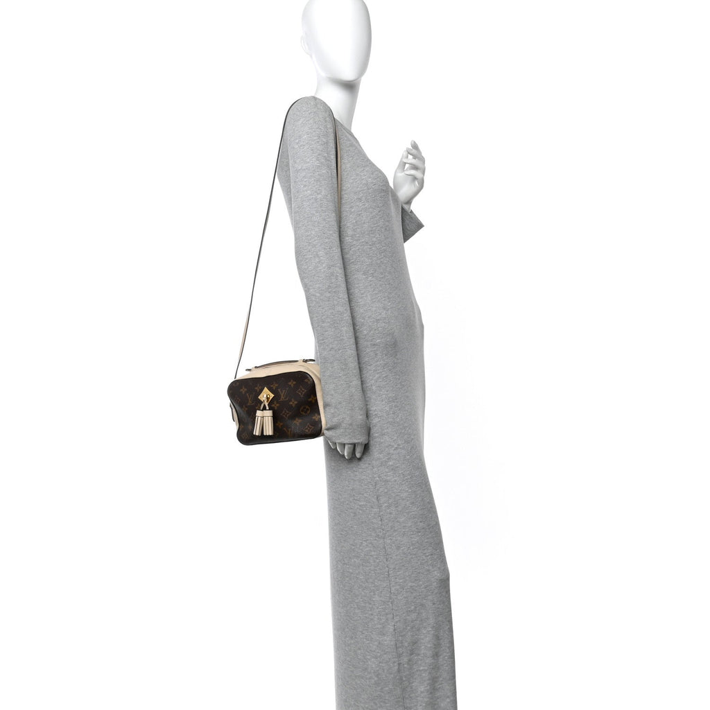 Louis Vuitton Monogram Saintonge Creme