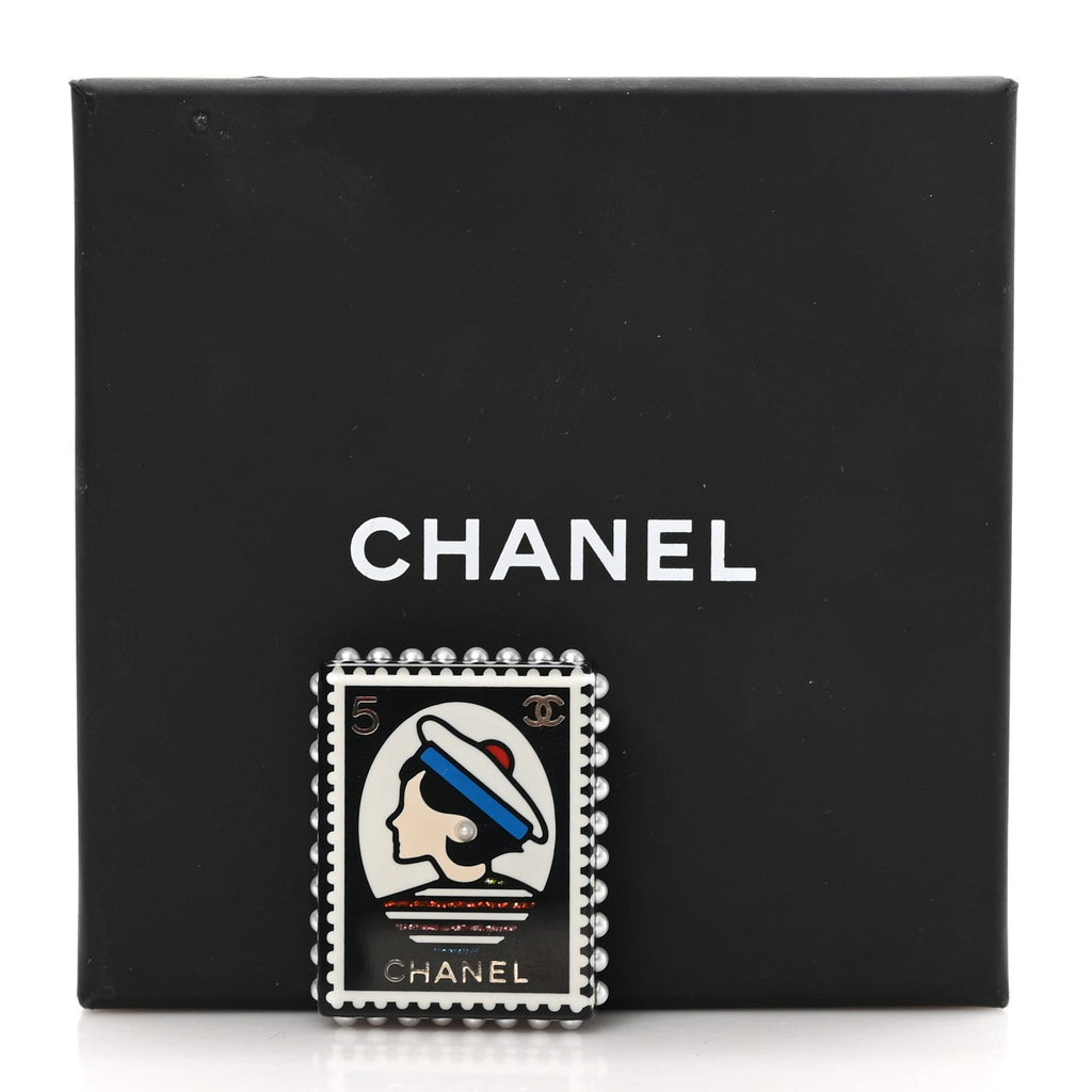 Resin Pearl Glitter CC Coco Chanel Brooch Multicolor