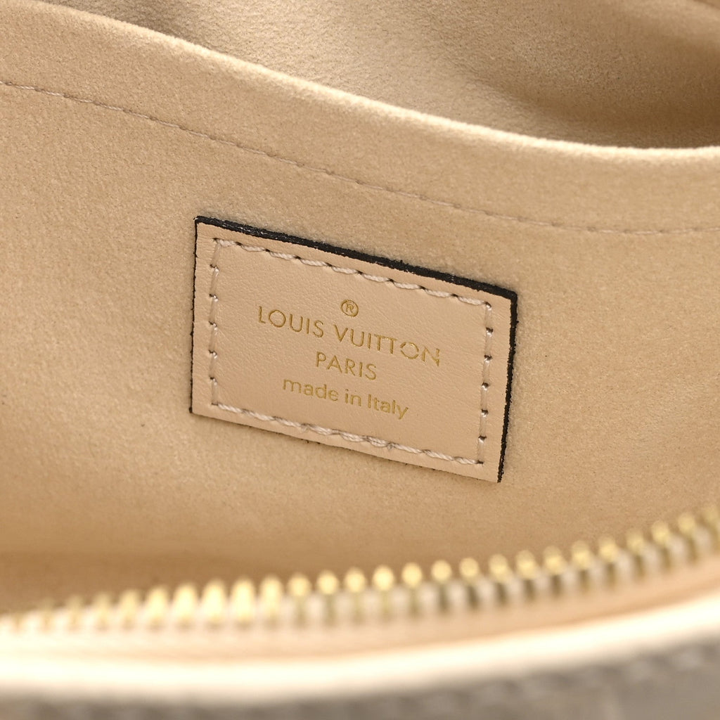 Louis Vuitton Empreinte Monogram Giant OnTheGo East West Creme