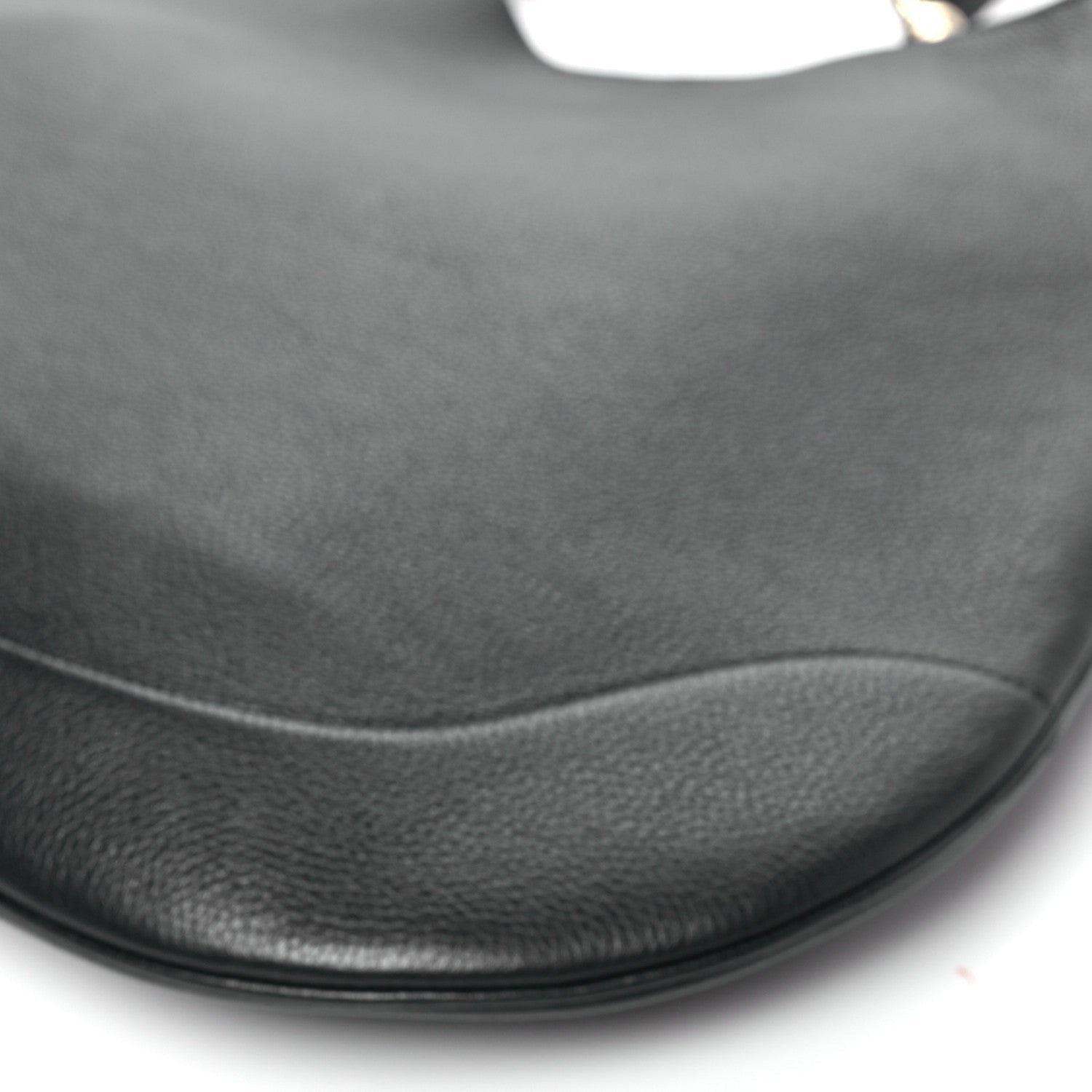 Gucci Soft Grained Calfskin Maxi B Hobo Black