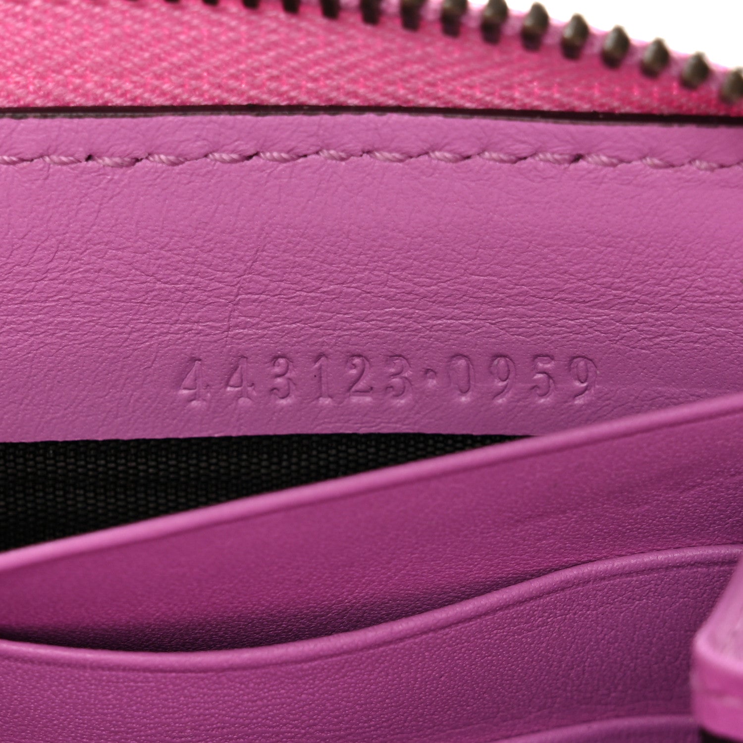 Gucci Calfskin Matelasse GG Marmont Zip Around Wallet Pink