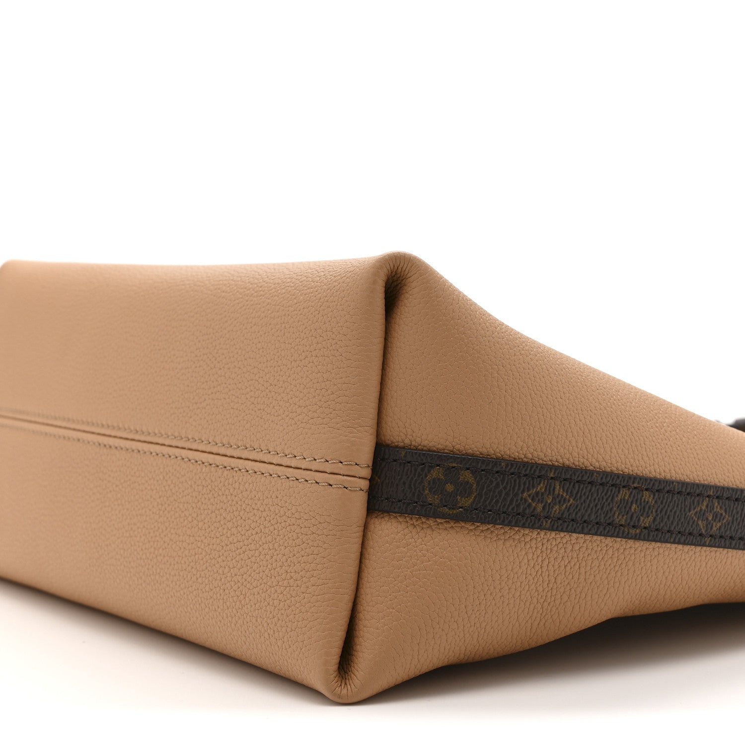 Louis Vuitton Calfskin Multipass Arizona Beige