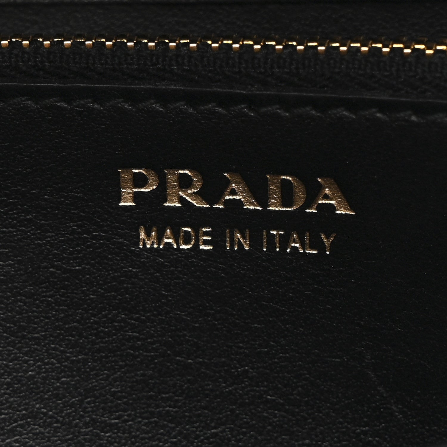 Prada Vitello Move Metal Oro Chain Wallet Black