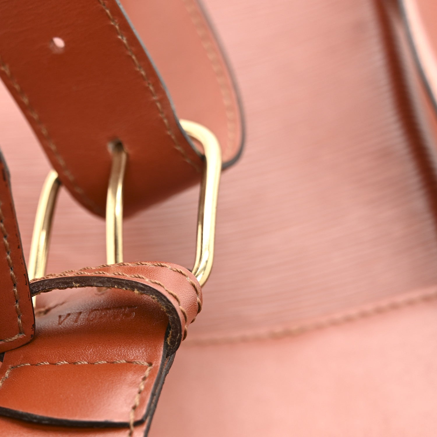 Louis Vuitton Epi Sac D'Epaule Kenyan Fawn