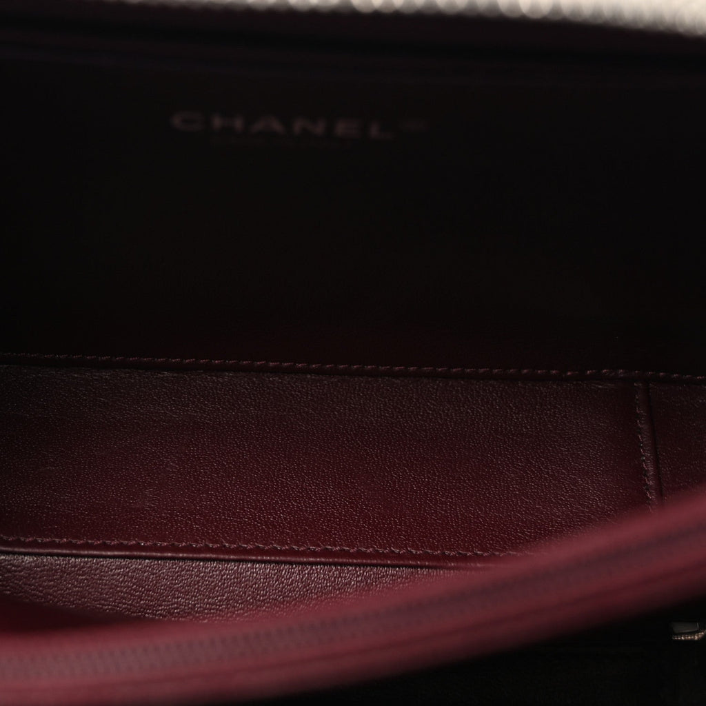Chanel Metallic Caviar Quilted Medium CC Filigree Vanity Case Silver