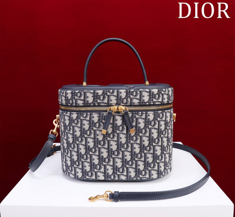 Dior Bags - 595