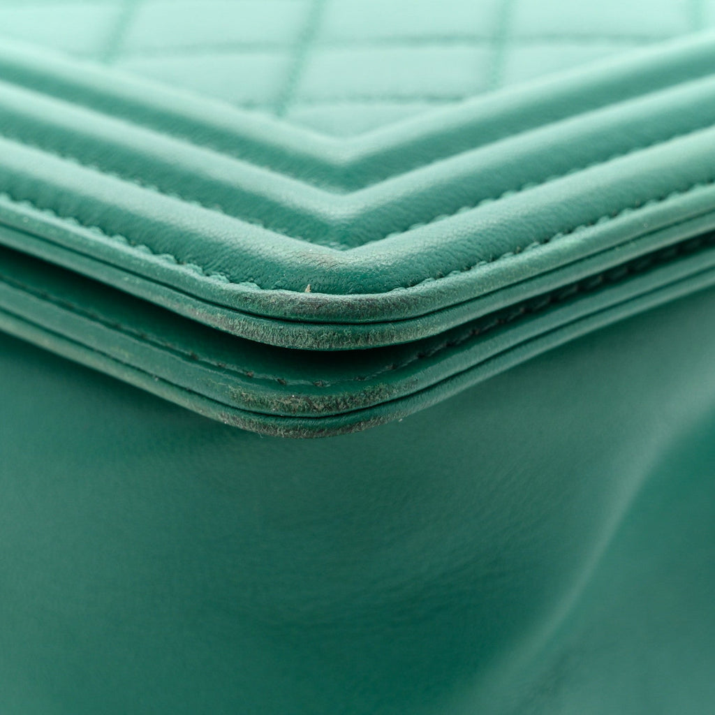 Chanel Lambskin Quilted Medium Boy Flap Green