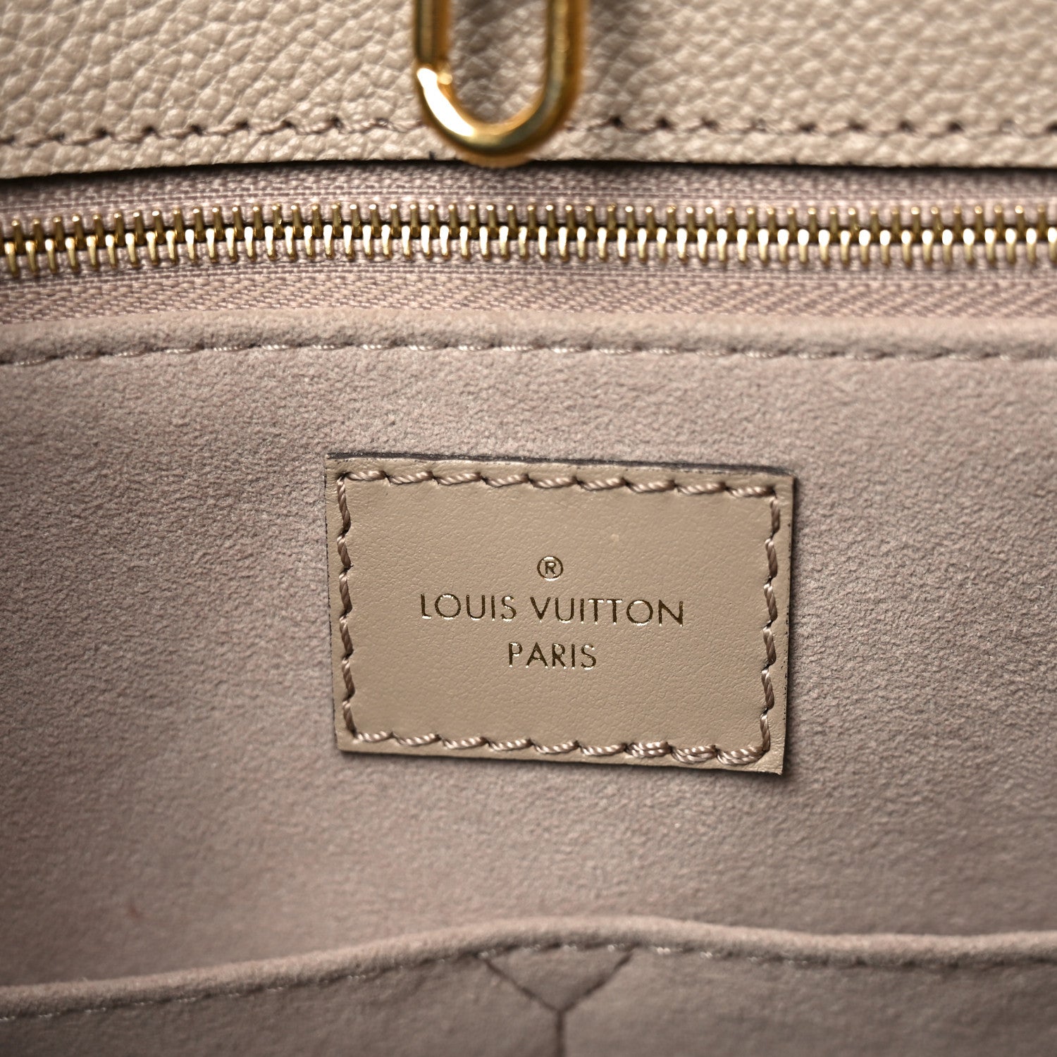 Louis Vuitton Empreinte Monogram Giant Onthego MM Tourterelle