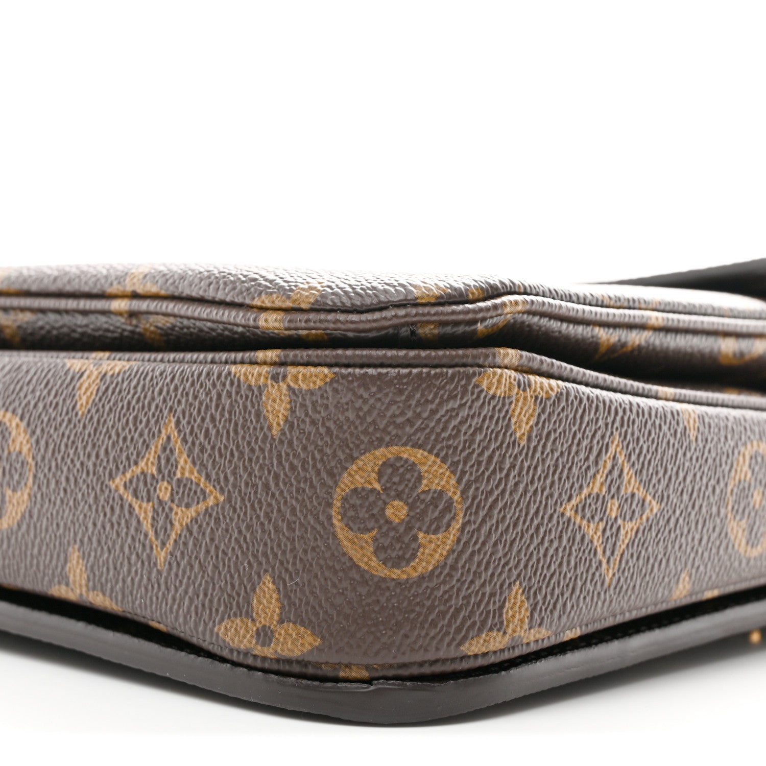 Louis Vuitton Monogram Pochette Metis