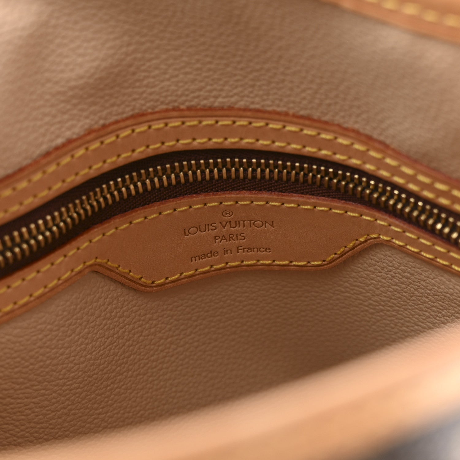 Louis Vuitton Monogram Petit Bucket 23