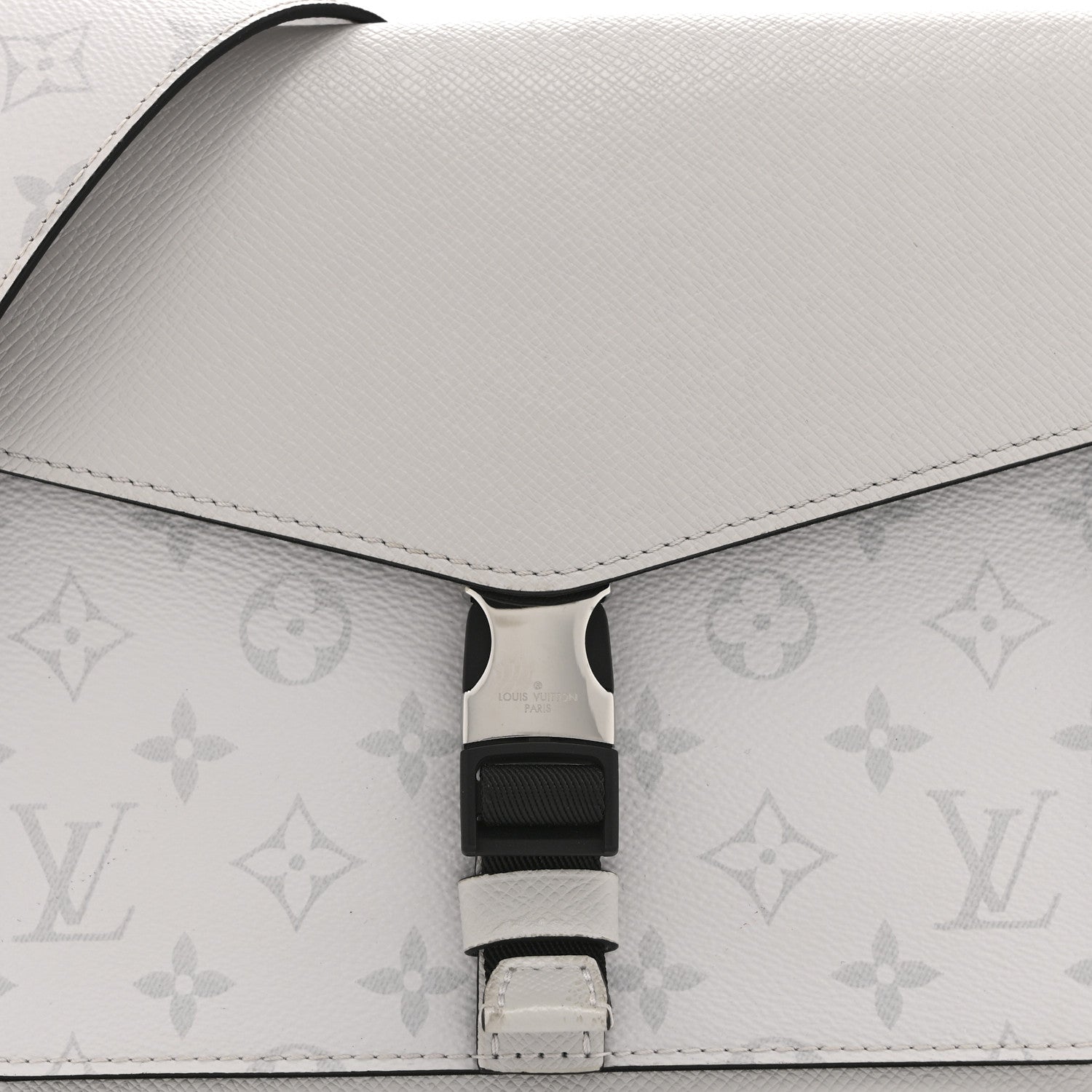 Louis Vuitton Taigarama Outdoor Flap Messenger White