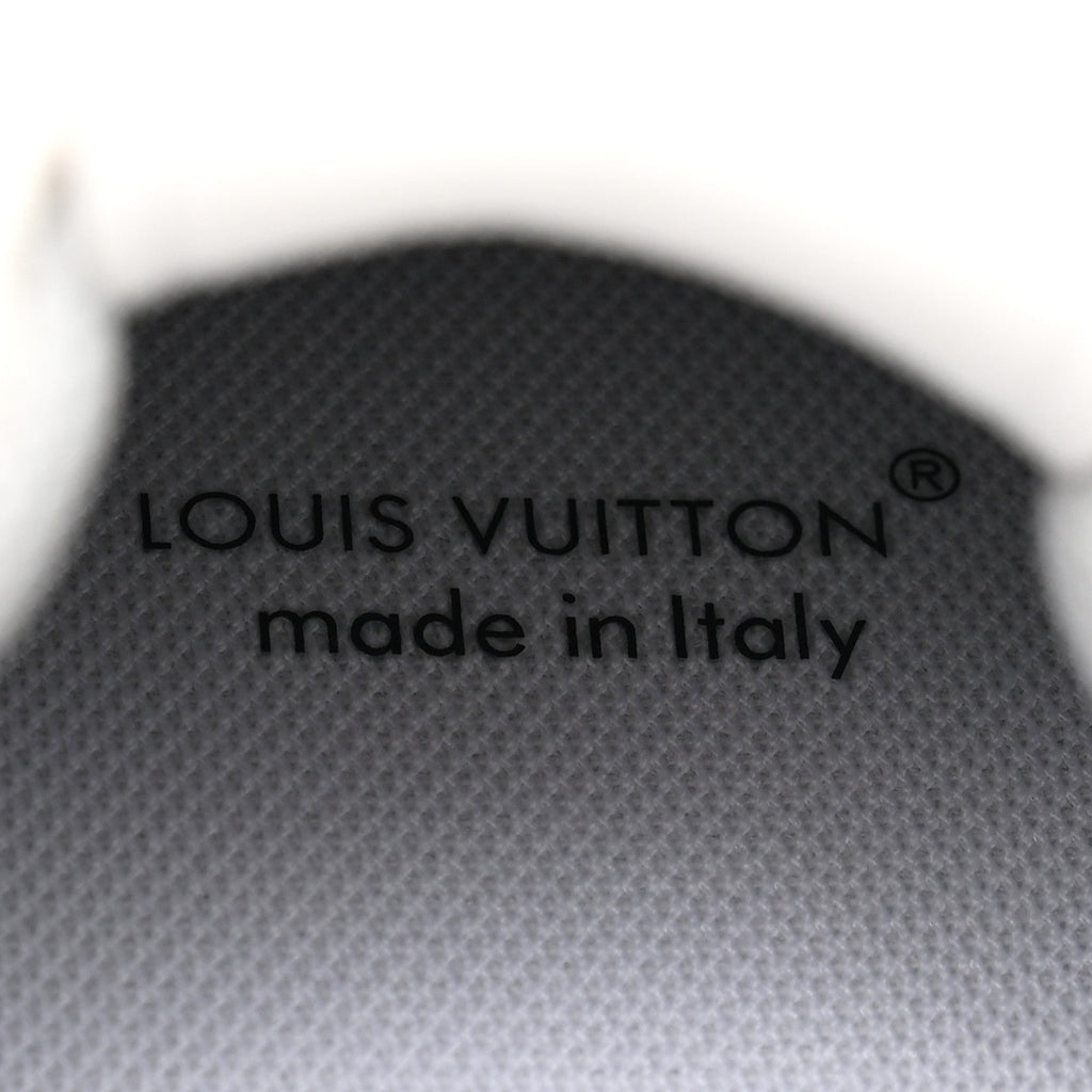 Louis Vuitton Grained Calfskin Womens LV Trainer Sneakers 37 White