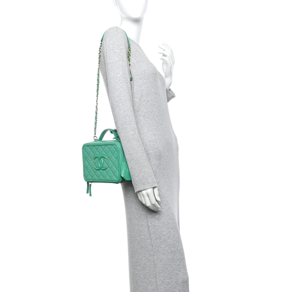 Chanel Caviar Quilted Medium CC Filigree Vanity Case Green
