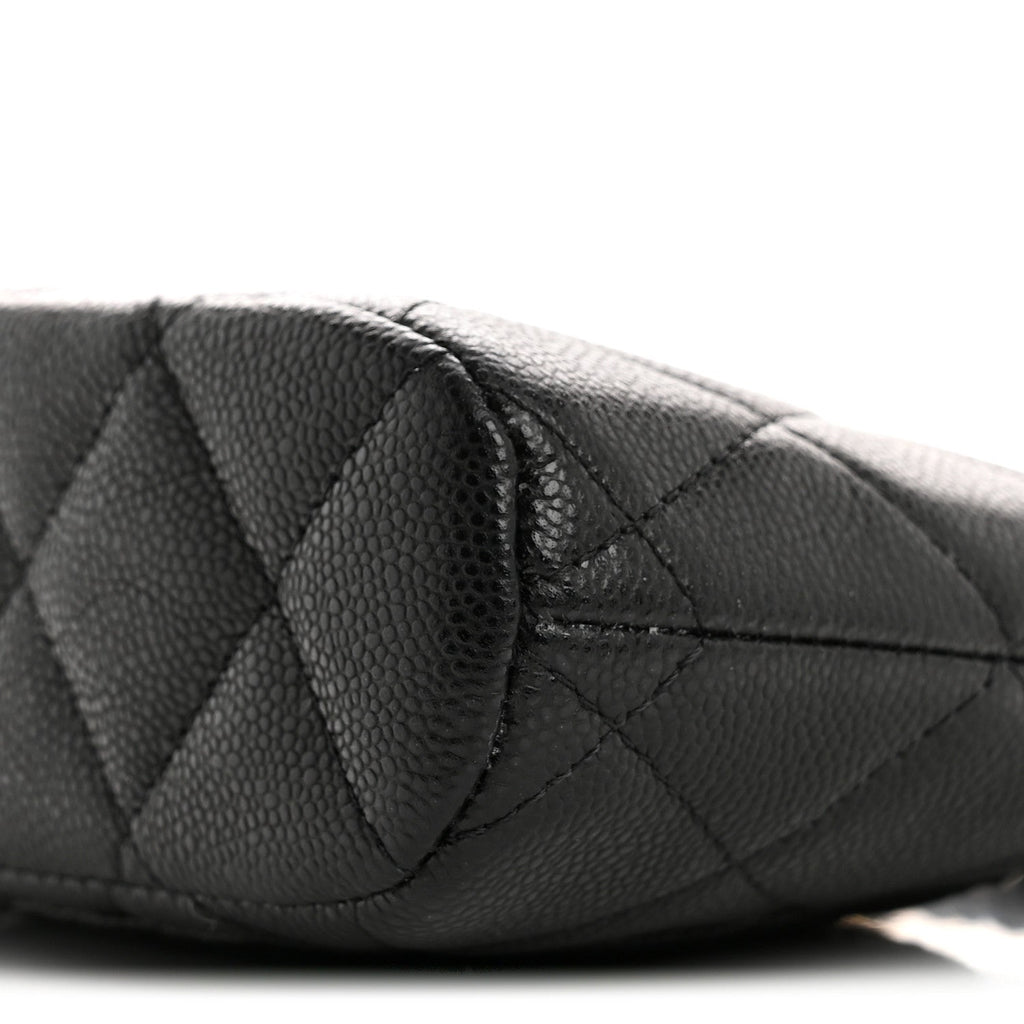 Chanel Caviar Quilted Classic Clutch With Chain Black