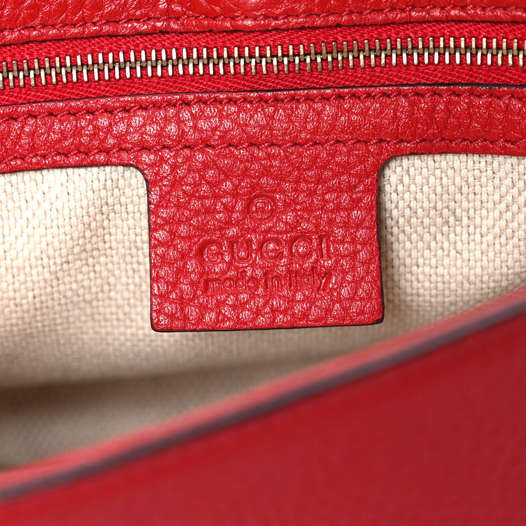 Gucci Pebbled Calfskin Medium Soho Flap Crossbody Vibrant Red
