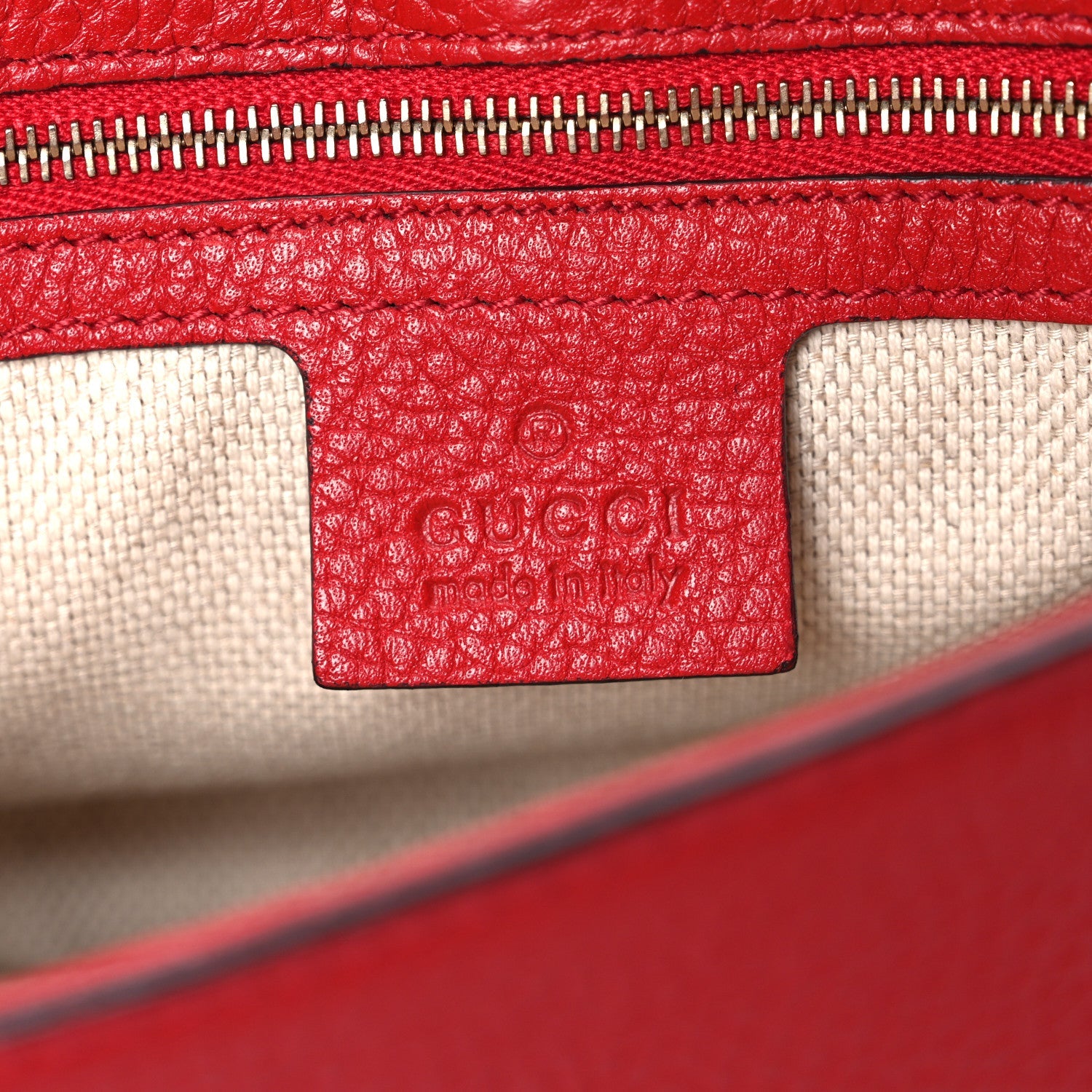 Gucci Pebbled Calfskin Medium Soho Flap Crossbody Vibrant Red