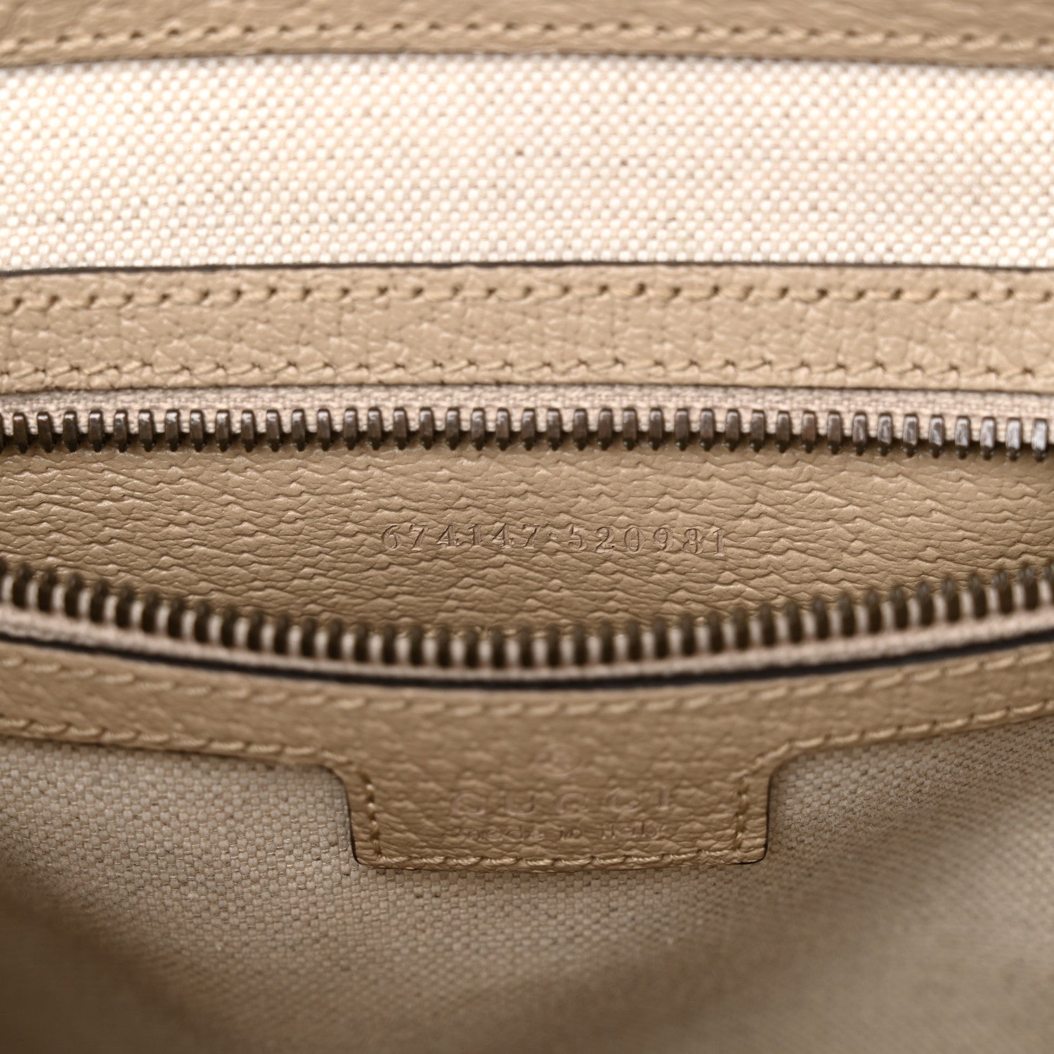 Gucci GG Supreme Monogram Azalea Calfskin Retro Interlocking G Buckle Backpack Beige Mystic White