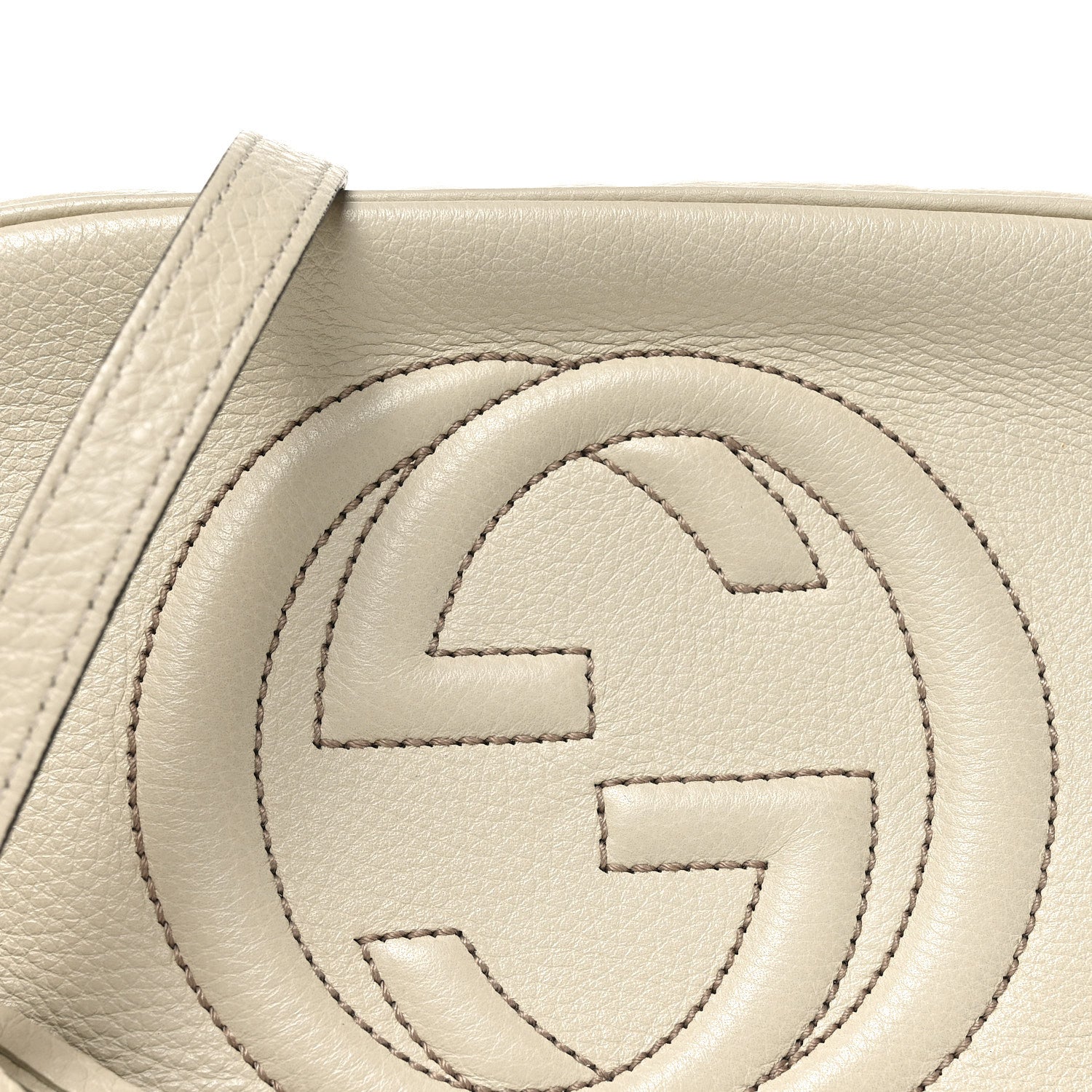 Gucci Pebbled Calfskin Small Soho Disco Bag Off White