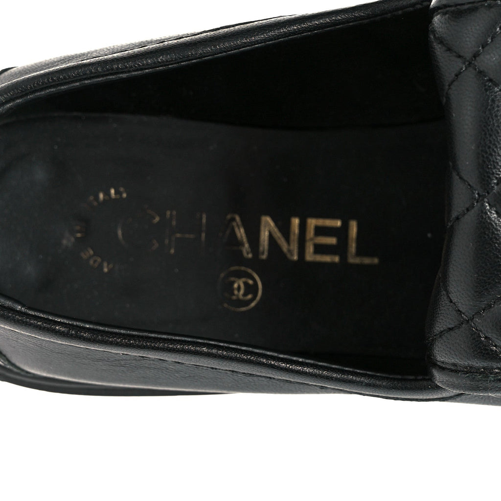 Lambskin Quilted CC Turnlock Loafers 37 Black