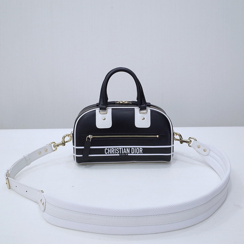 Dior Bags - 990