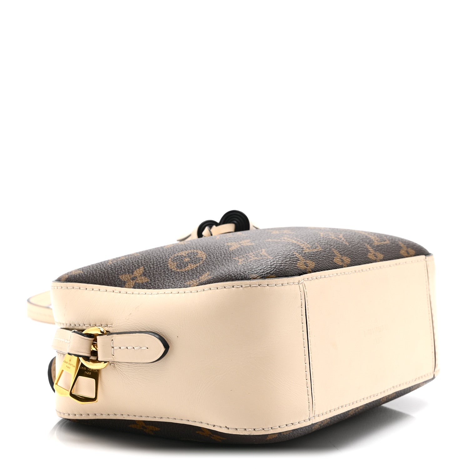 Louis Vuitton Monogram Saintonge Creme