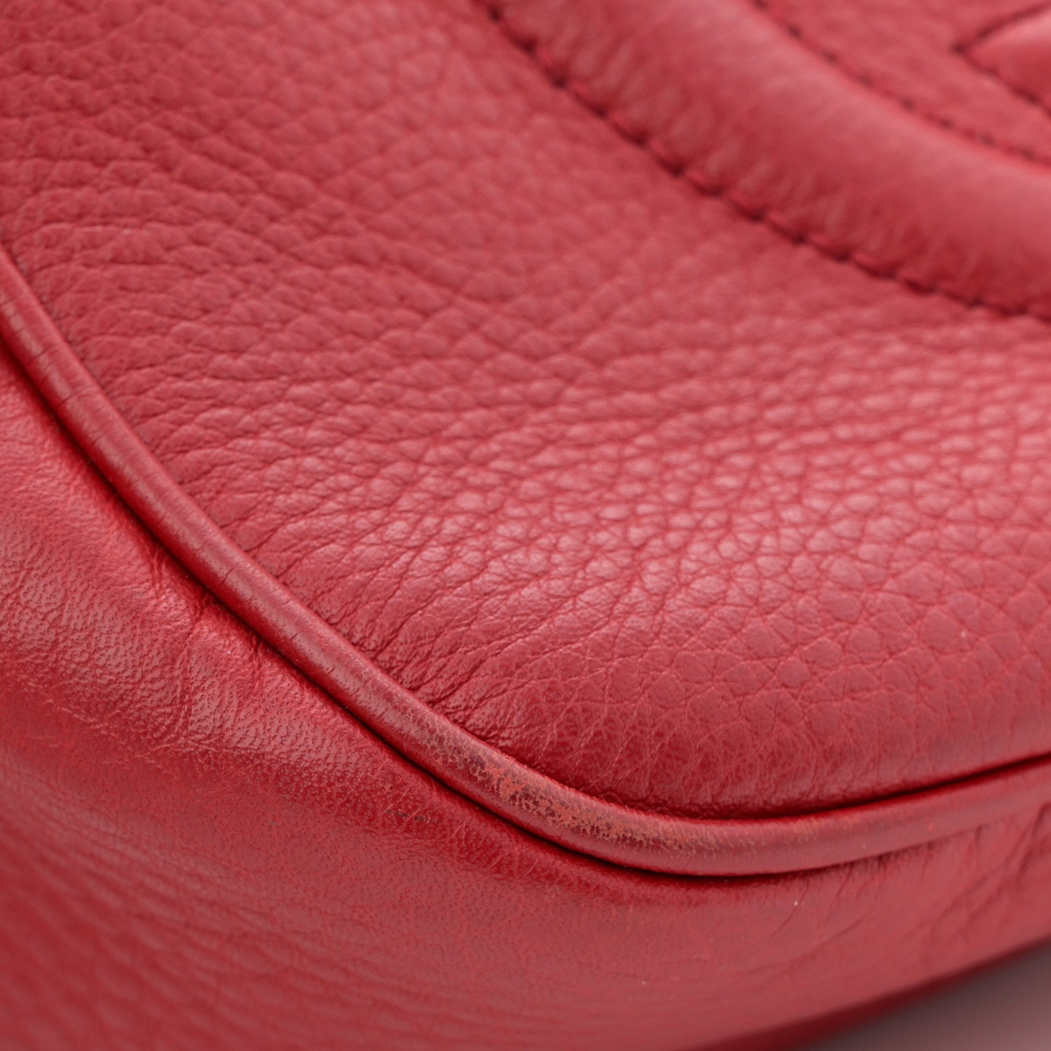 Gucci Pebbled Calfskin Small Soho Disco Bag Vibrant Red