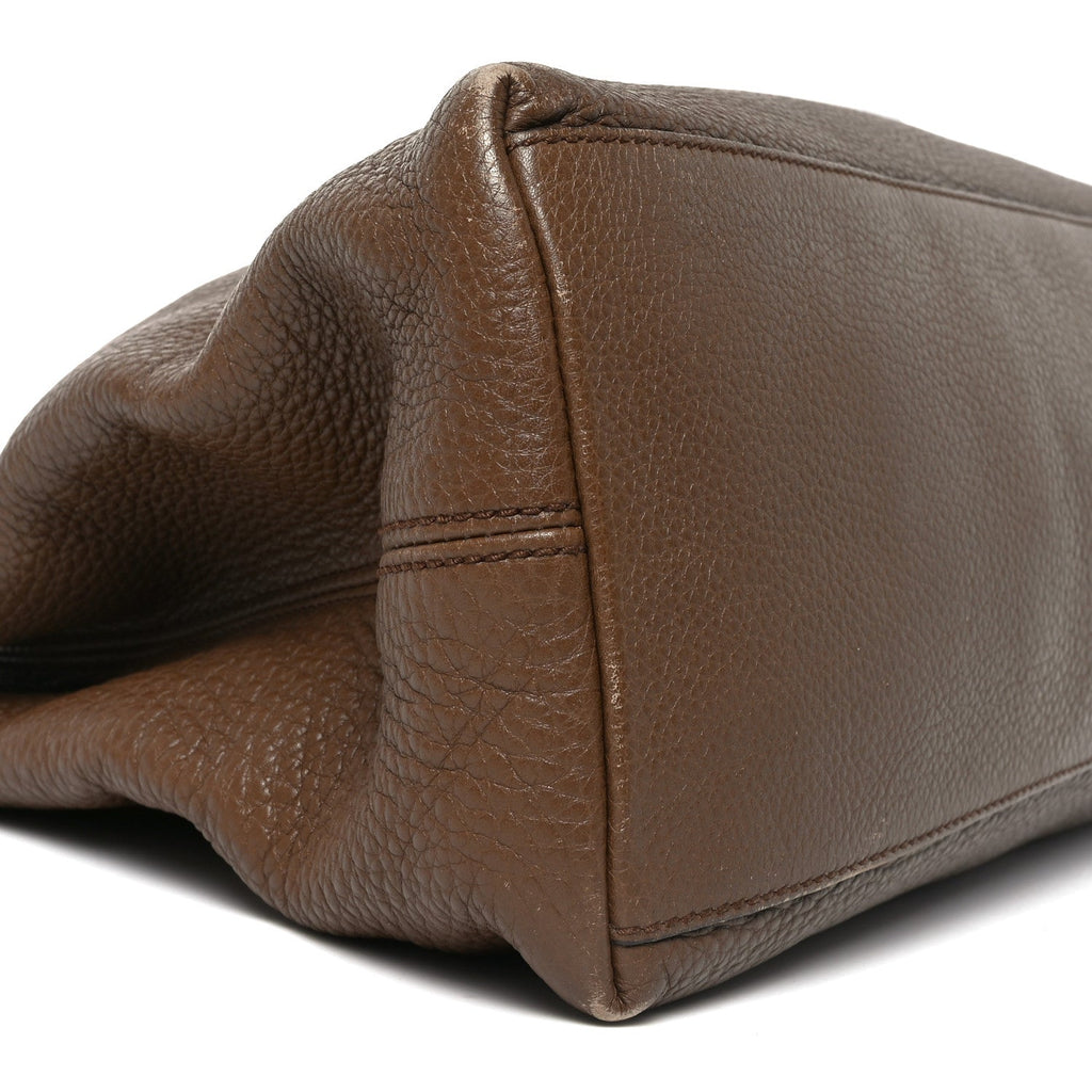 Gucci Pebbled Calfskin Medium Soho Chain Shoulder Bag Maple Brown