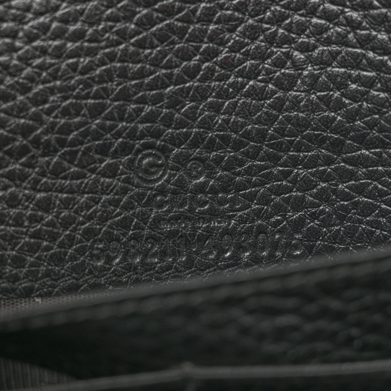 Gucci Pebbled Calfskin Soho Wallet On Chain Black