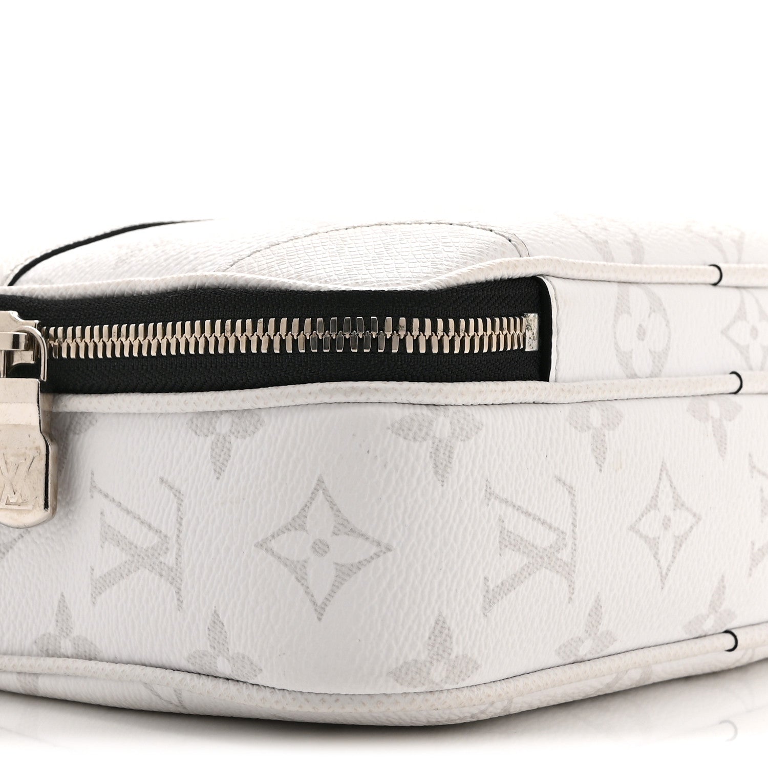 Louis Vuitton Taiga Monogram Alpha Messenger Optic White