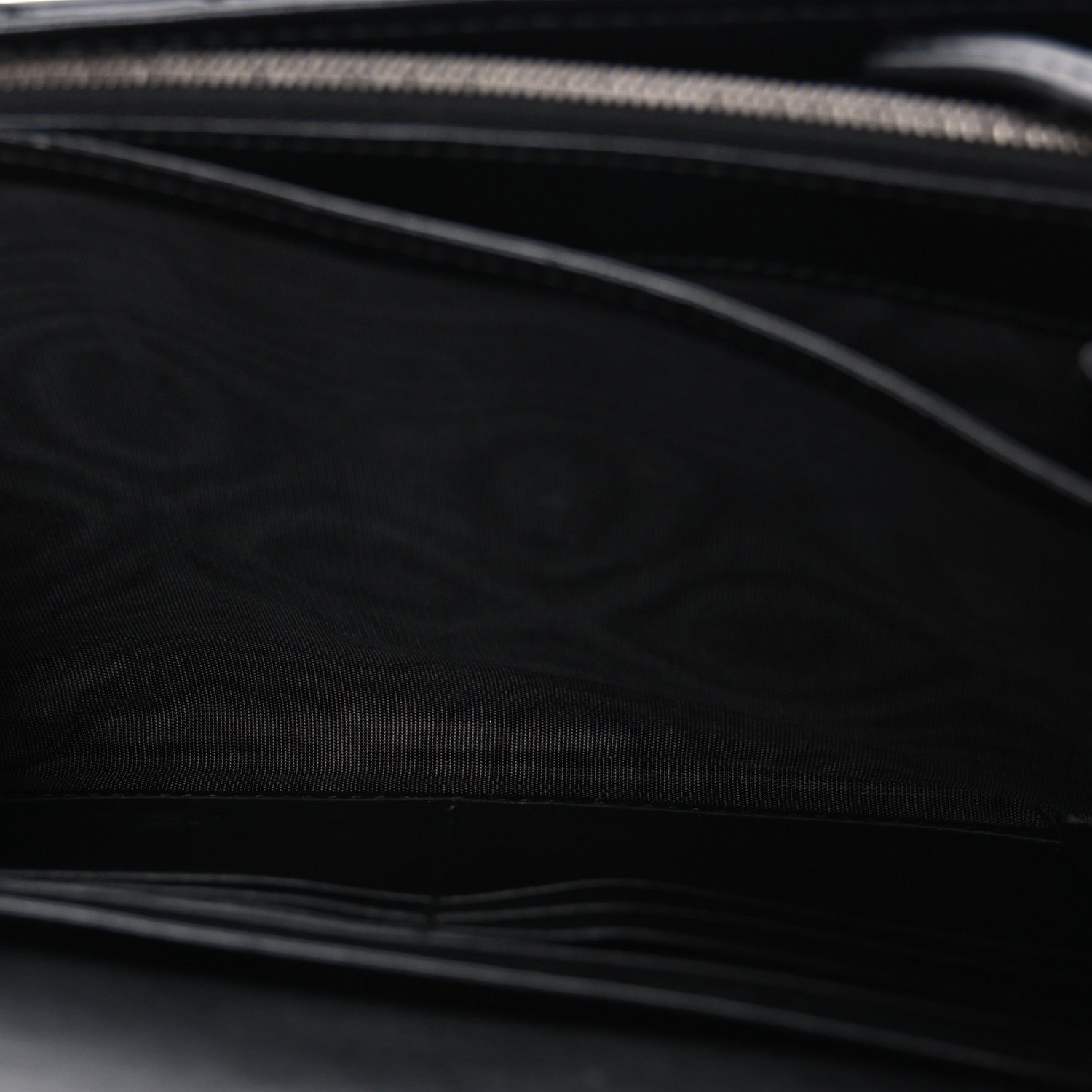 Gucci Calfskin Matelasse GG Marmont Chain Wallet Black