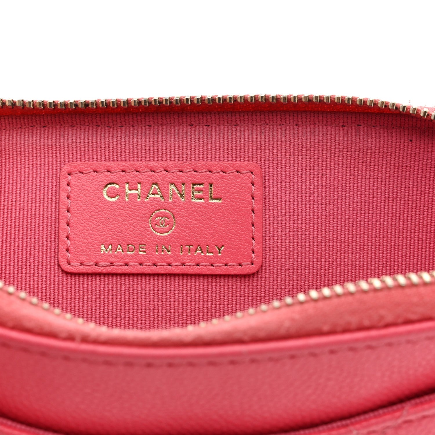 Caviar Quilted CC Zip Around Card Holder Pink