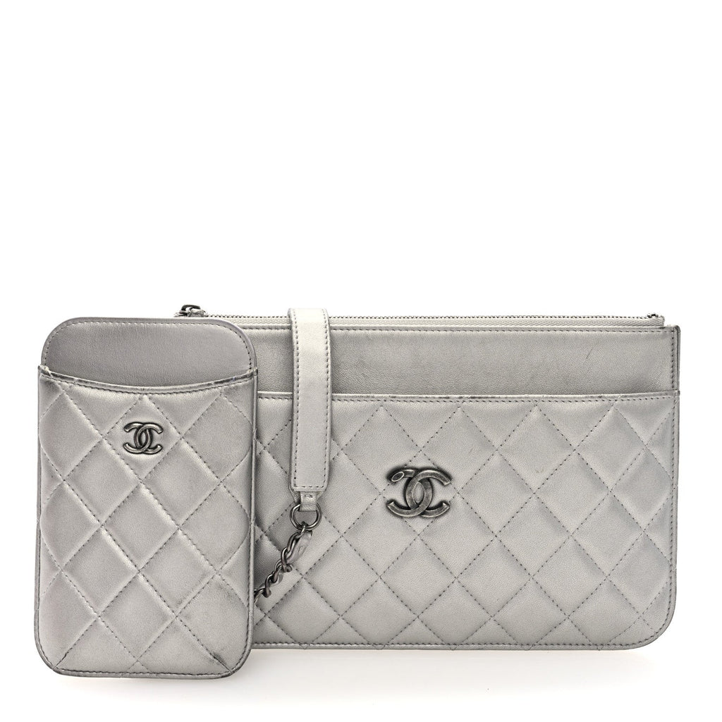 Chanel Metallic Lambskin Quilted Clutch With Chain Silver