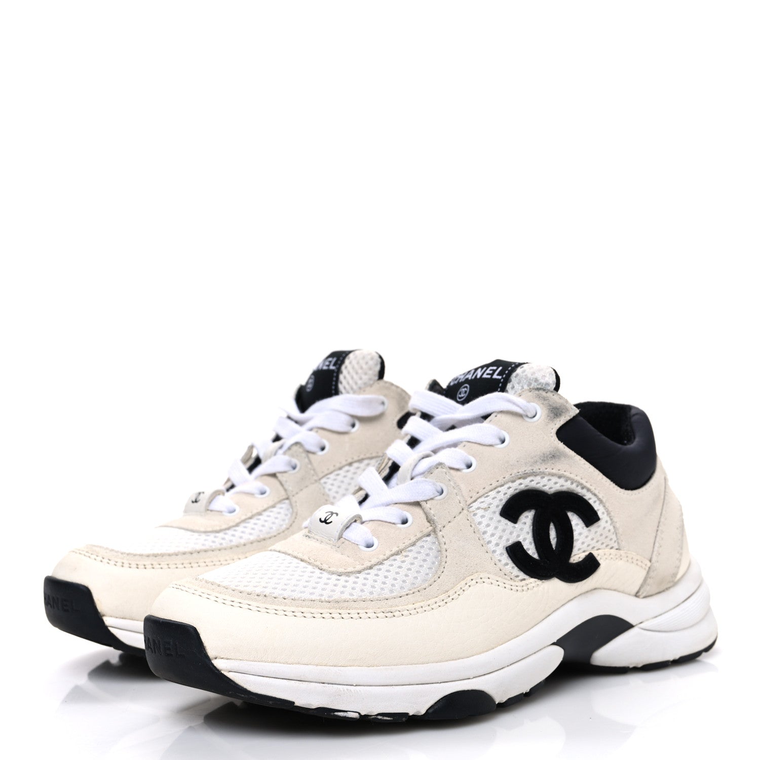 Mesh Suede Calfskin Grained Calfskin Womens CC Sneakers 36 White Black