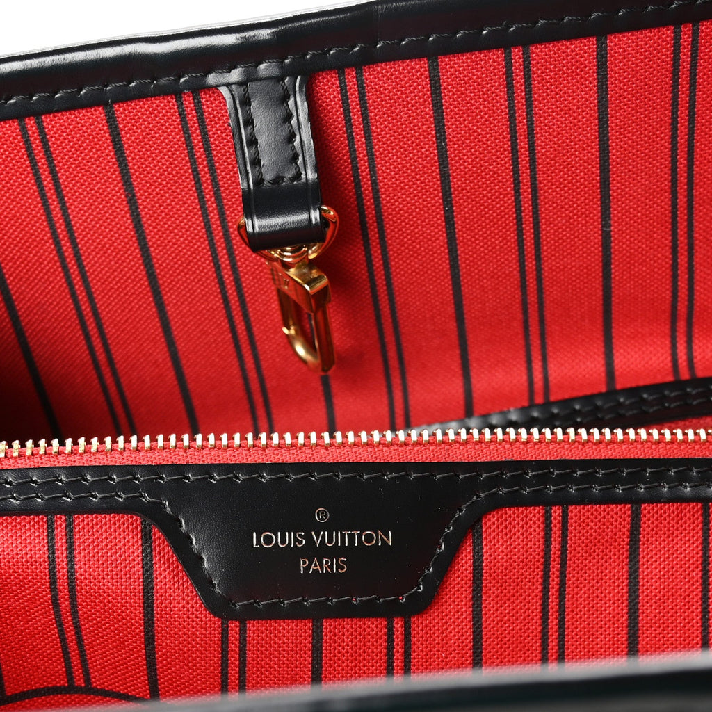 Louis Vuitton Monogram World Tour Neverfull MM