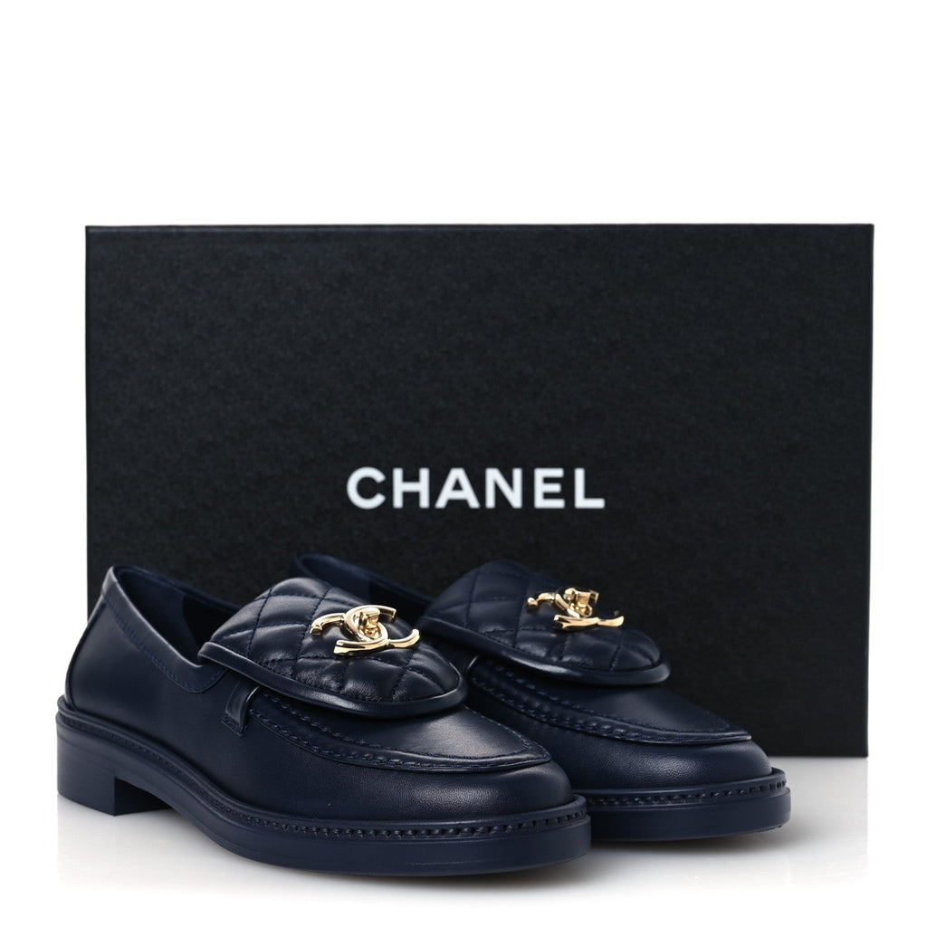 Lambskin Quilted CC Turnlock Loafers 36 Navy
