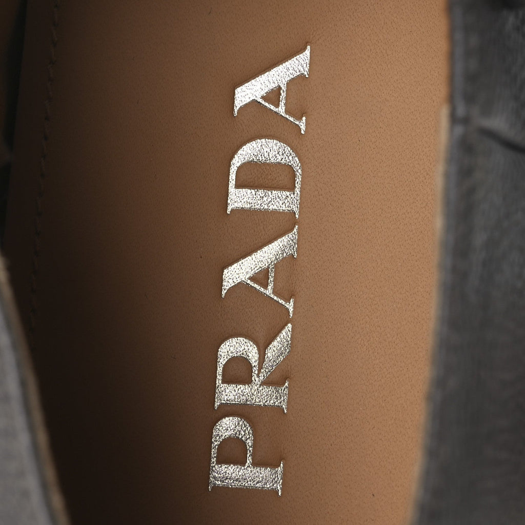 Prada Antique Calfskin Mens Buckle Loafers 9.5 Mercurio