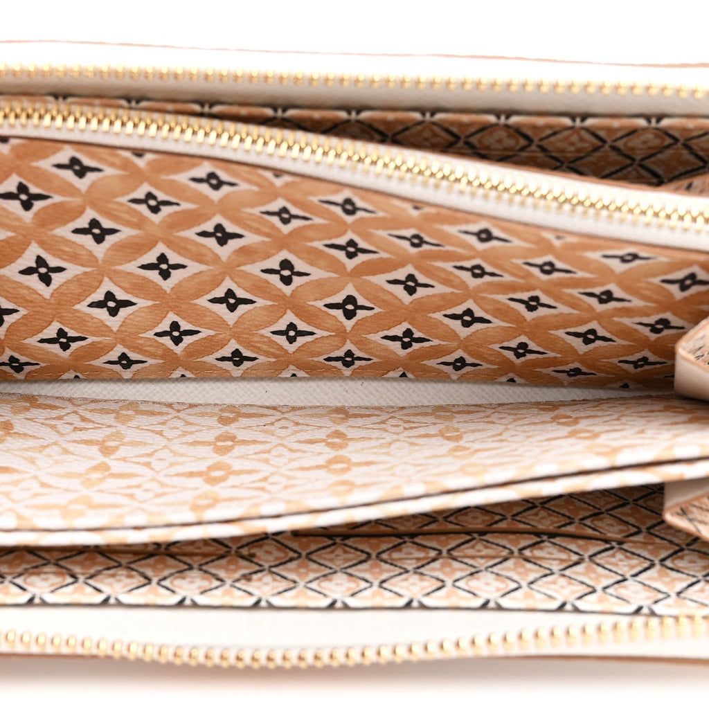 Louis Vuitton Monogram Giant By The Pool Zippy Wallet Resort Beige