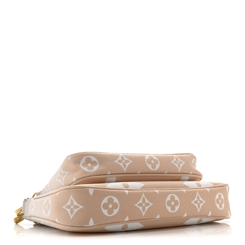 Louis Vuitton Monogram Giant By The Pool Multi Pochette Accessories Brume