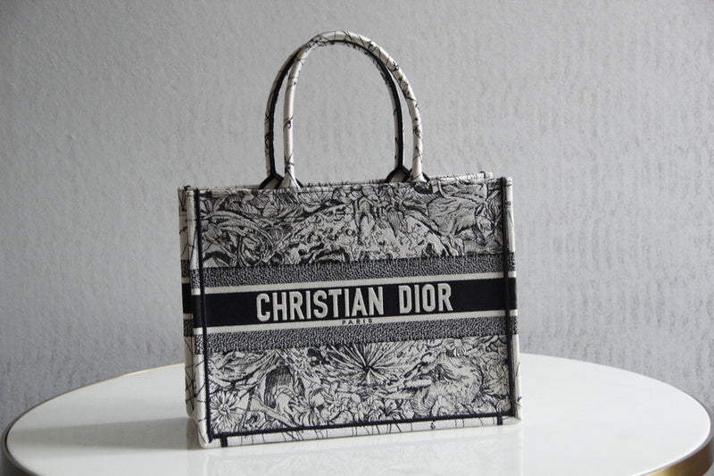 Dior Bags - 792