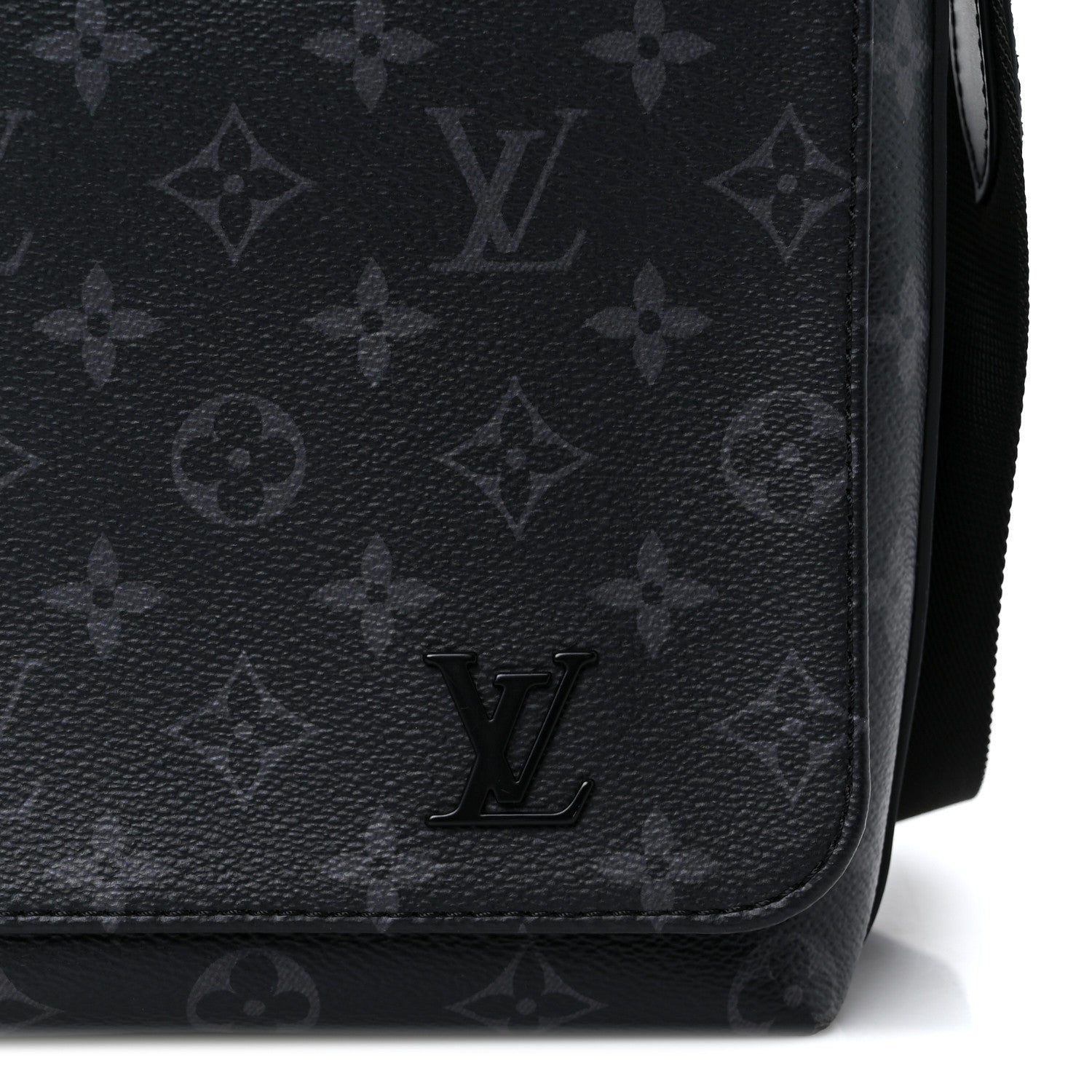 Louis Vuitton Monogram Eclipse District PM Black