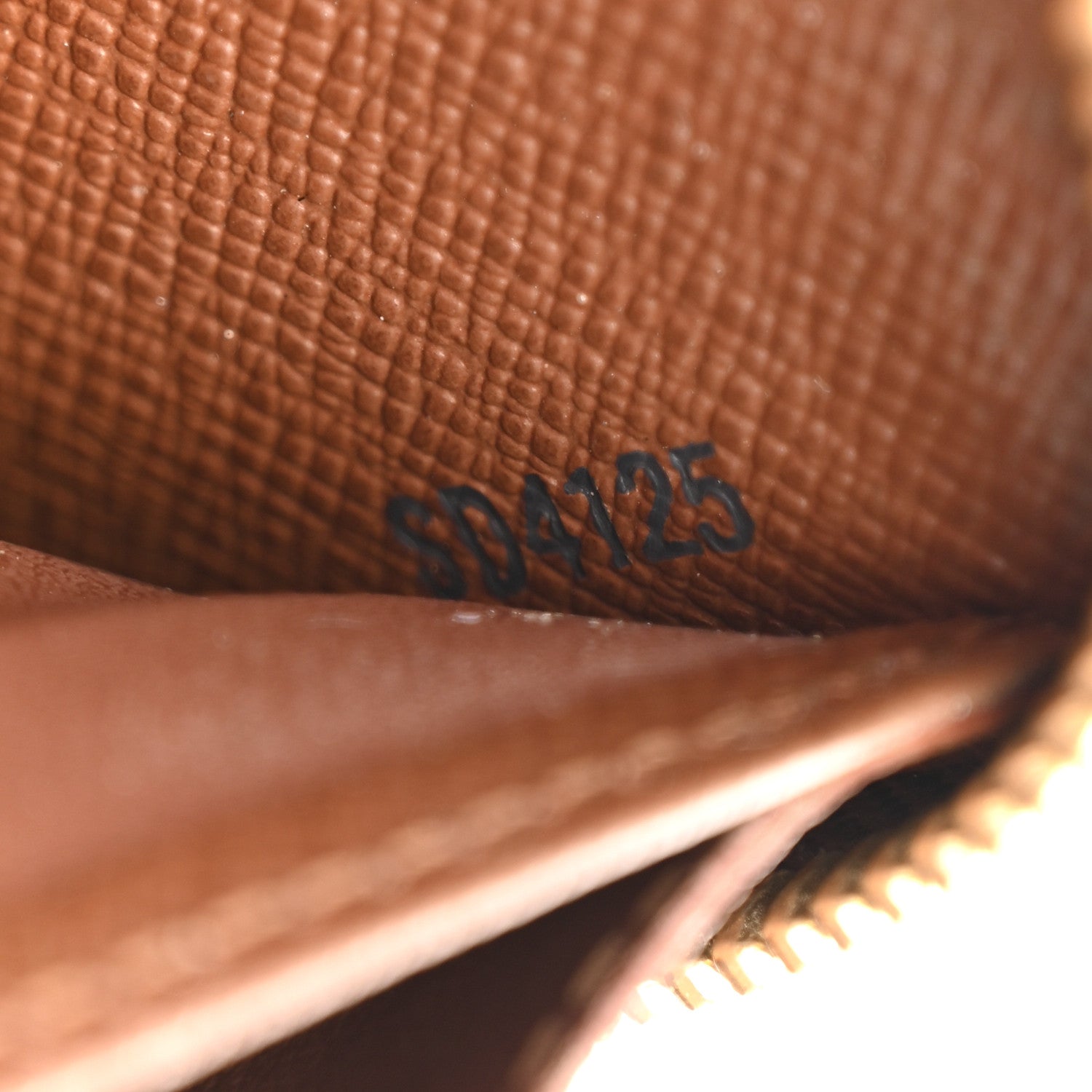 Louis Vuitton Monogram Zippy Wallet