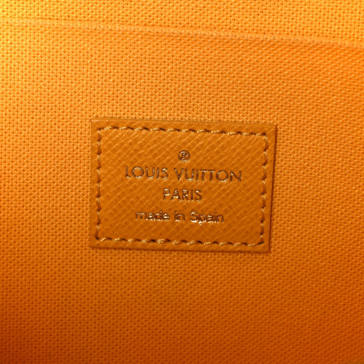 Louis Vuitton Monogram 2022 Christmas Animation New York Soho Pochette Felicie Chain Wallet Yellow