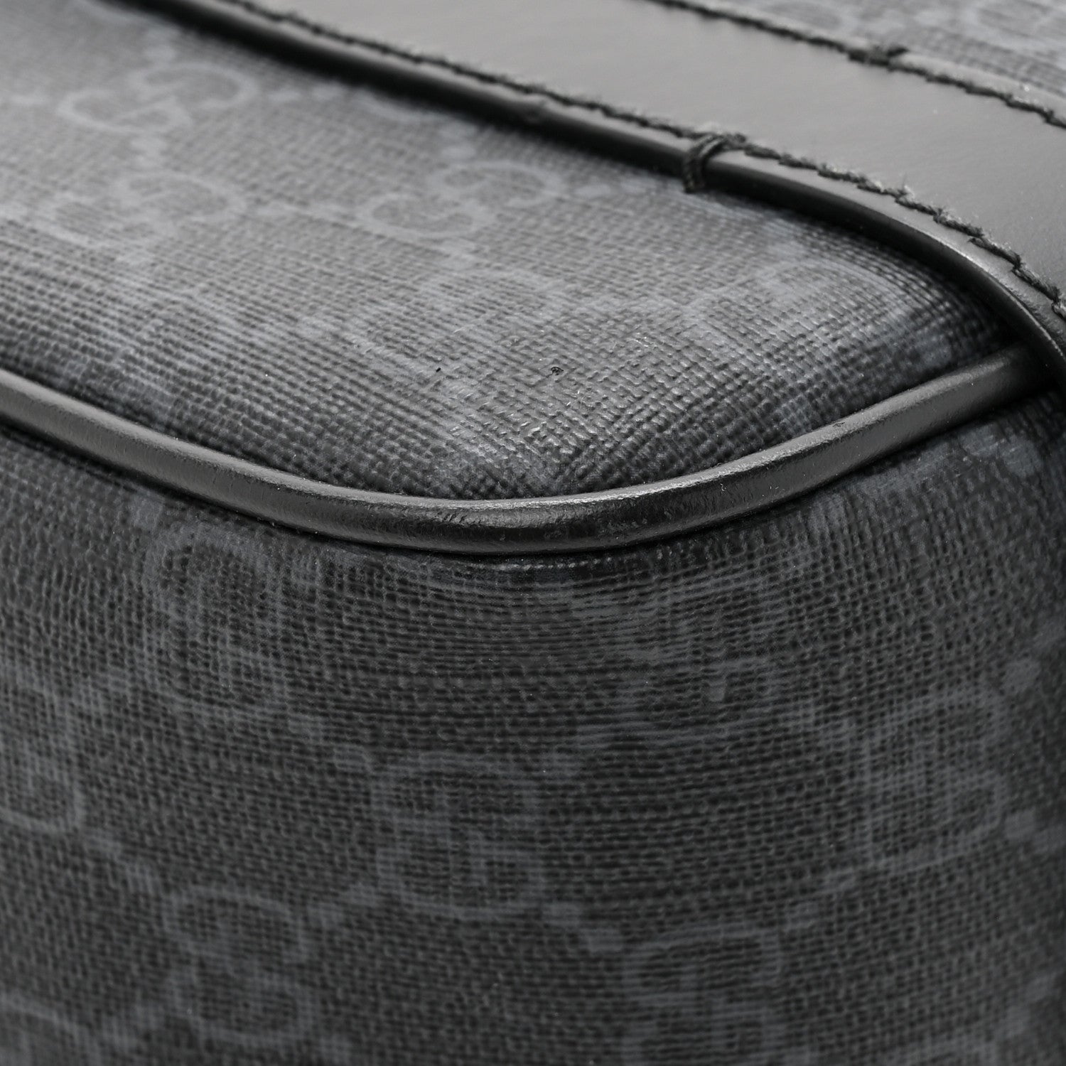 Gucci GG Supreme Monogram Textured Dollar Calfskin Retro Interlocking G Flap Messenger Bag Black