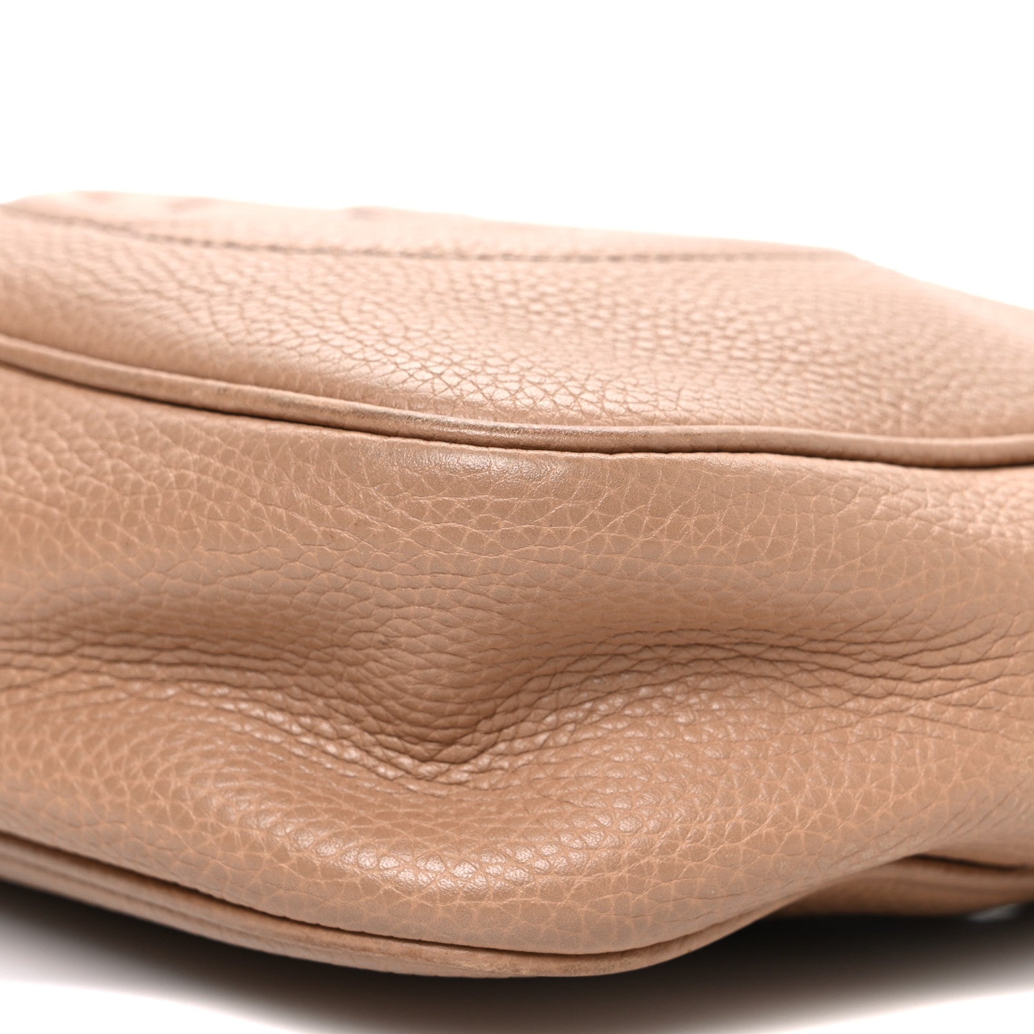 Gucci Pebbled Calfskin Small Soho Disco Bag Rose Beige