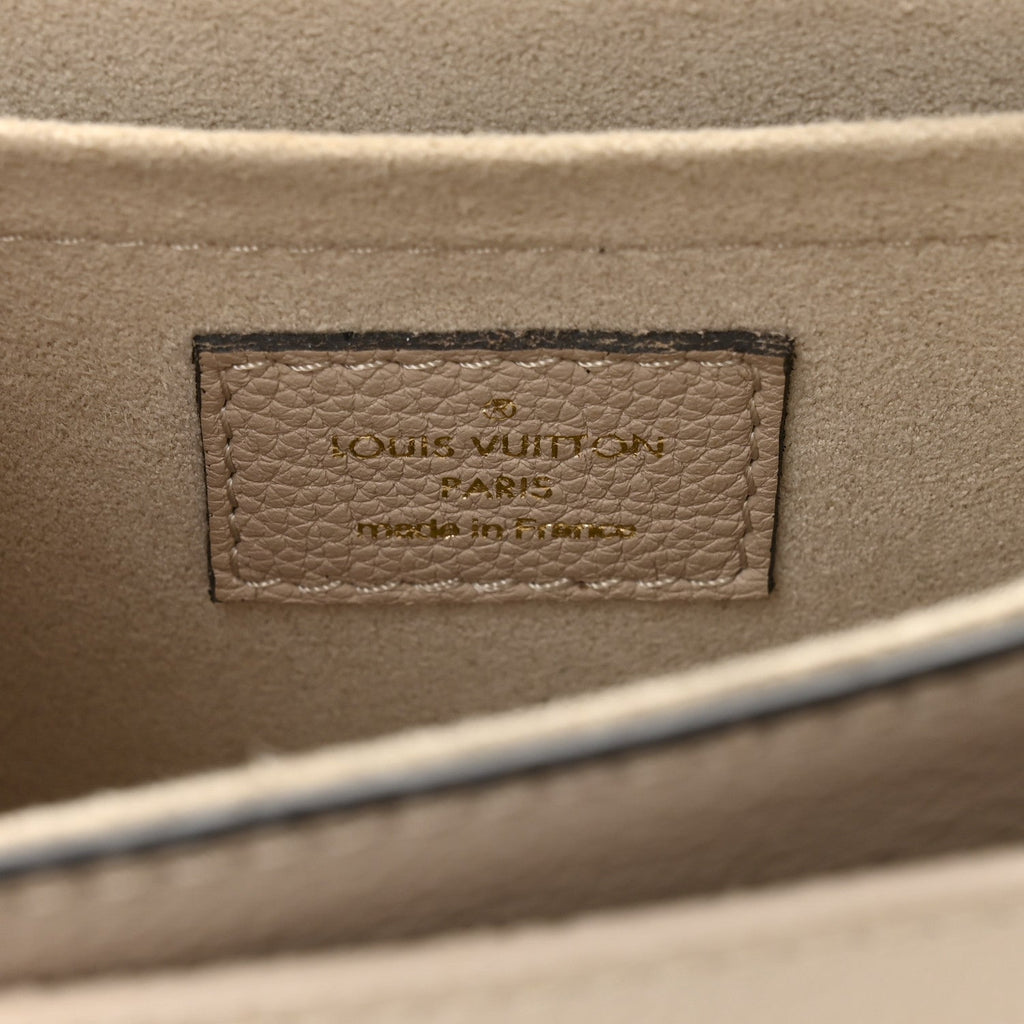 Louis Vuitton Grained Calfskin Lockme Tender Greige