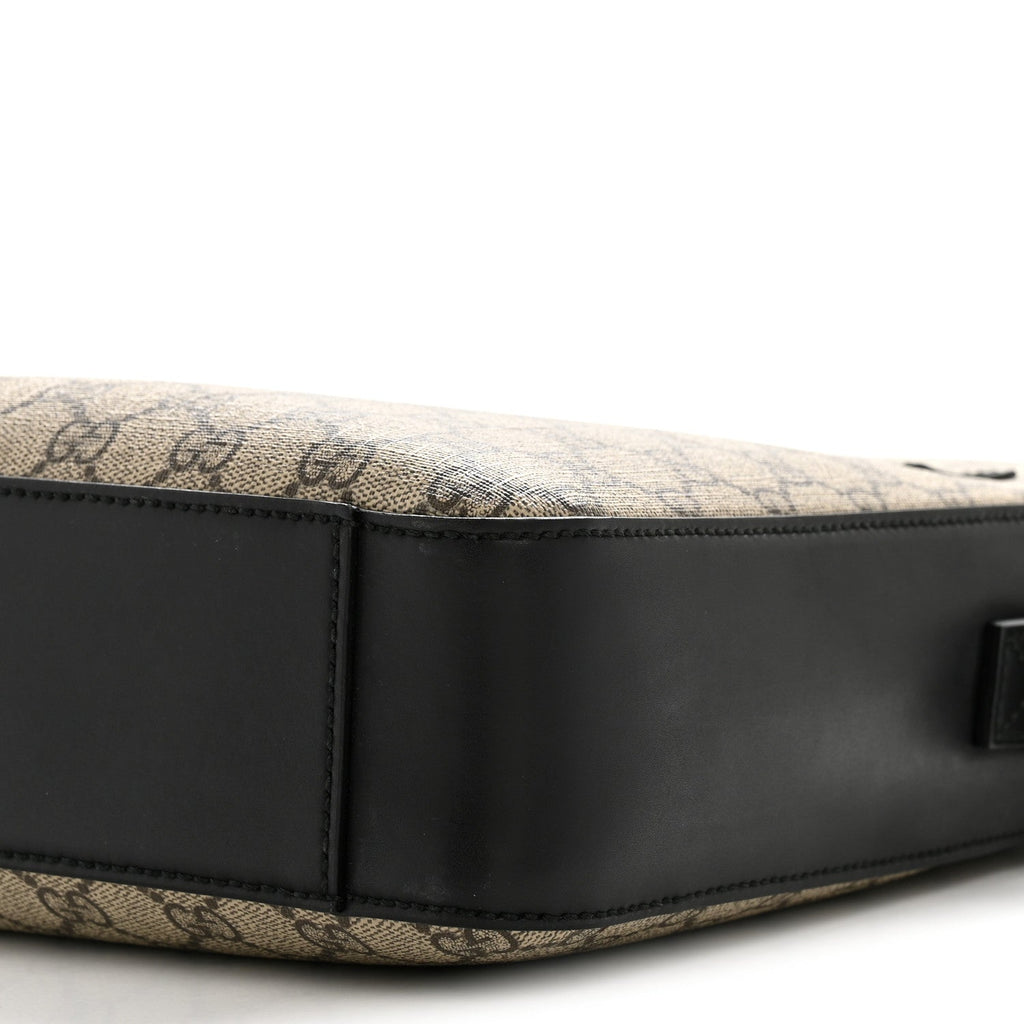 Gucci GG Supreme Monogram Flat Messenger Bag Beige Black New Acero