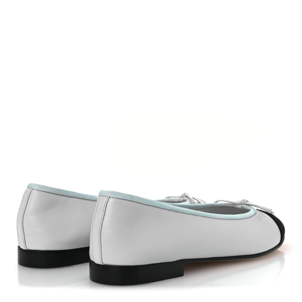Lambskin Grosgrain Cap Toe CC Ballerina Flats 37 Light Blue Black